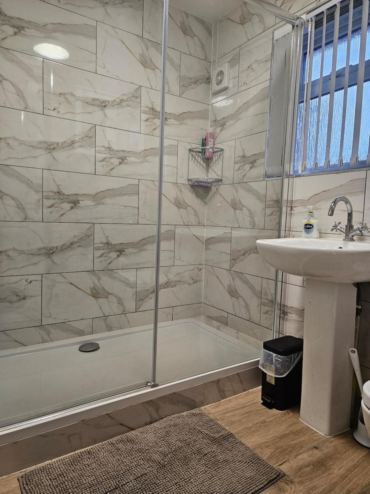 Clover Crest - 2-Bedroom House 버튼온더워터 외부 사진